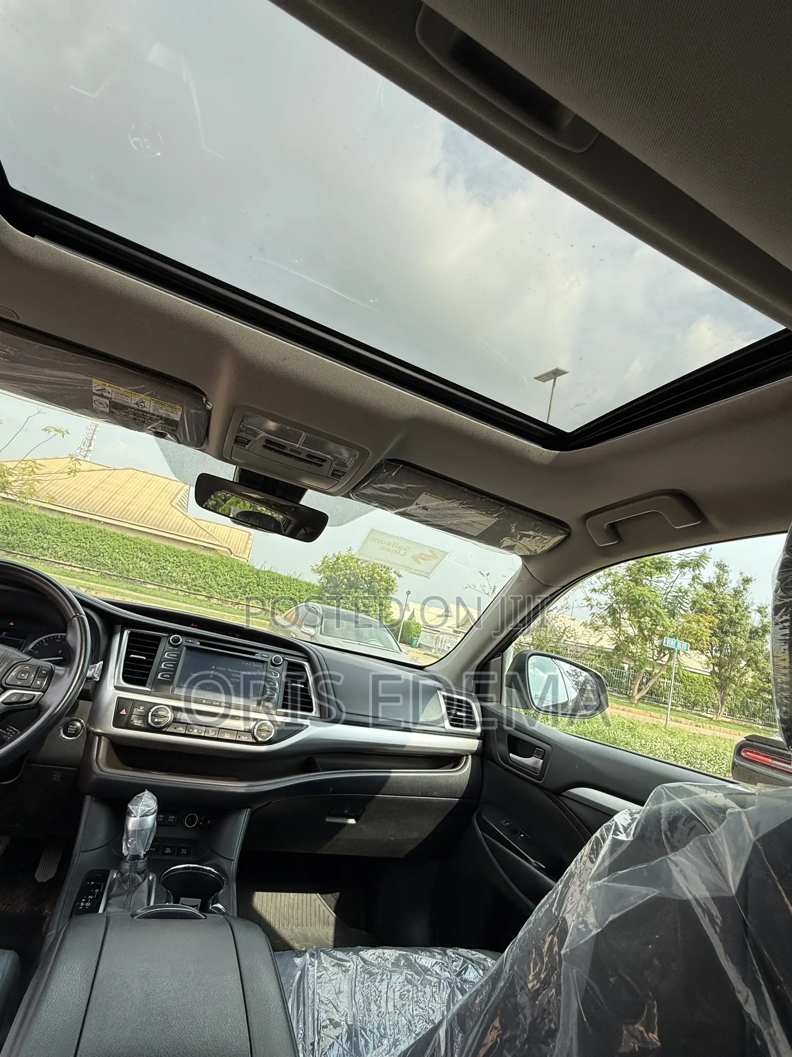 Toyota Highlander XLE 4x4 V6 (3.5L 6cyl 8A) 2018 Black