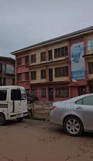 3bdrm Apartment in Enugu for sale