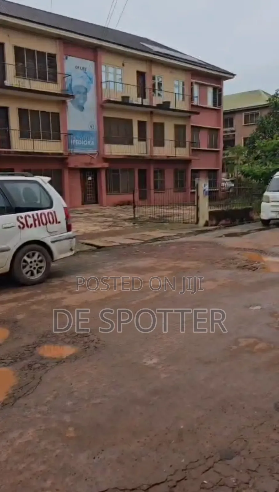 3bdrm Apartment in Enugu for sale