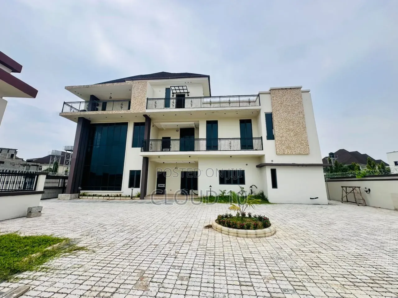 5bdrm Duplex in Guzape District for rent