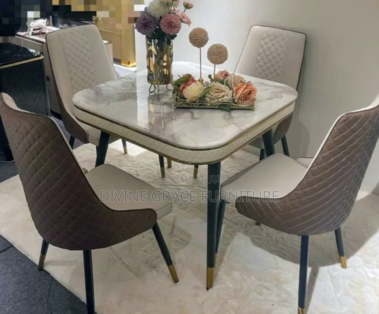 Luxury Dinning Table for Modern Apartment