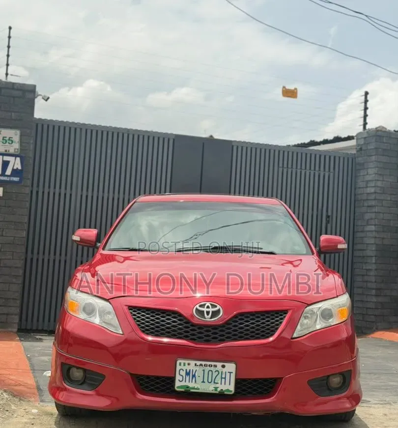 Toyota Camry 2010 Red