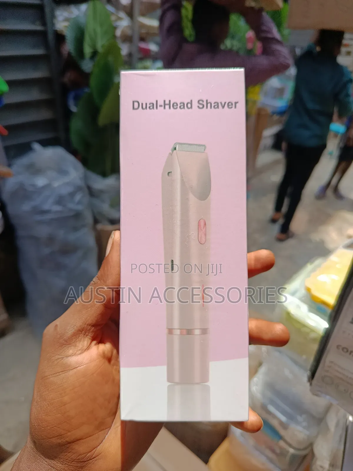Dual-Head Shaver (A 2-in-1 Rechargeable Shaver and Bikini Trimmer)