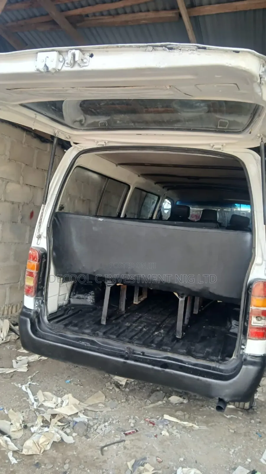 Toyota HiAce 2012 White