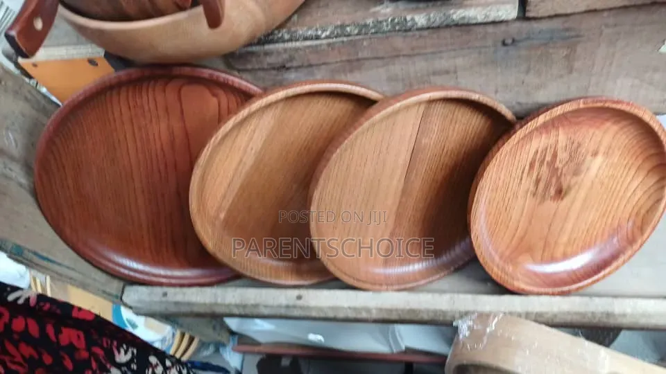 Handcrafted Wooden Plates - 1pc