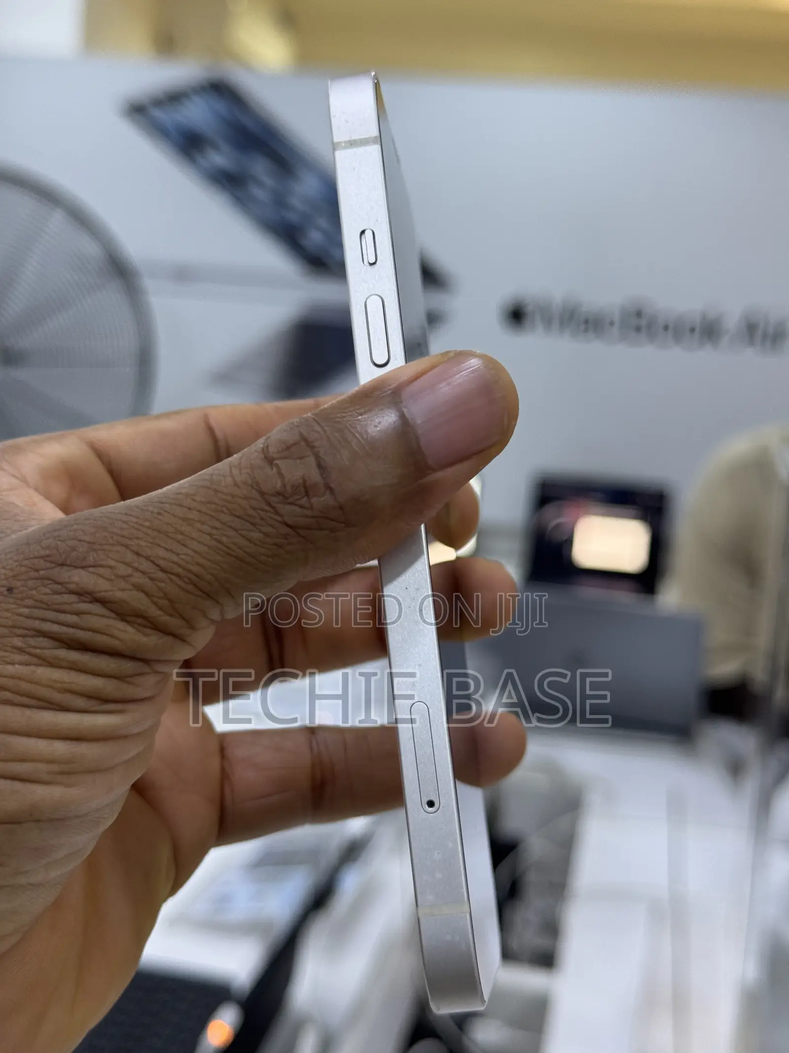 Apple iPhone 13 128 GB White