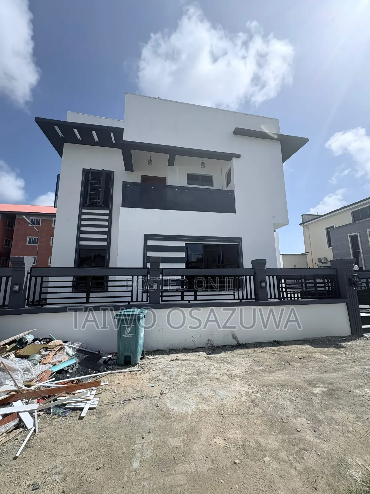 4bdrm Duplex in Monastery Road, for sale