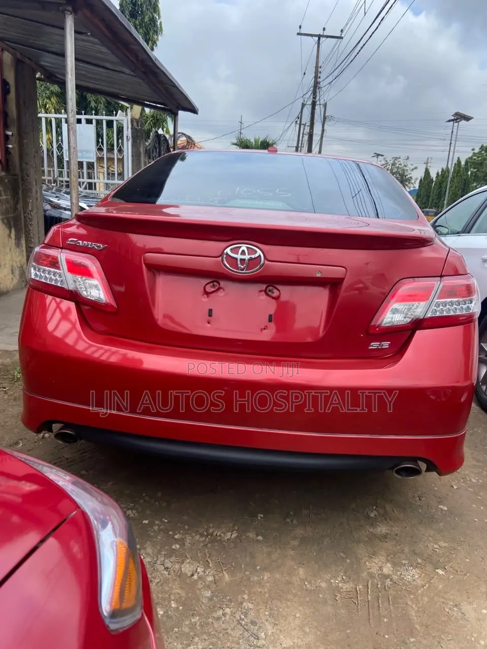 Toyota Camry SE 4dr Sedan (2.5L 4cyl 6AM) 2010 Red