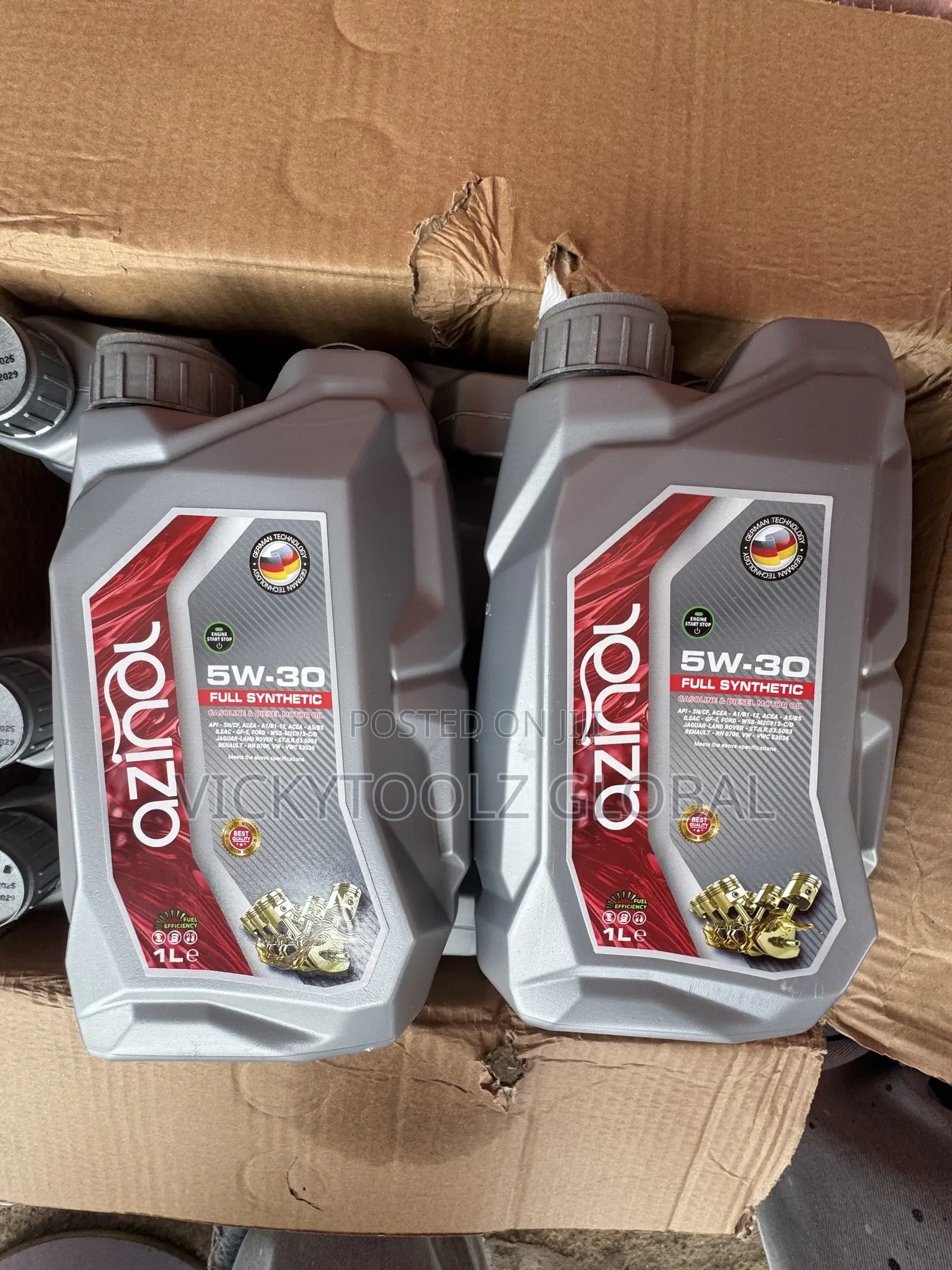 1liter of Ozinol 5w-30 Full Synthetic Gasoline and Diesel Motor Engine