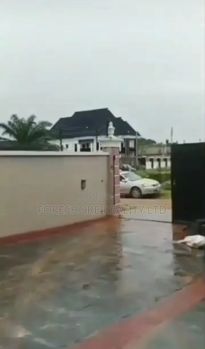 4bdrm Duplex in Ayobo for sale