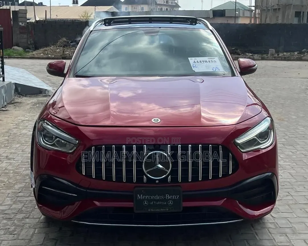 Mercedes-Benz GLA 250 2021 Red