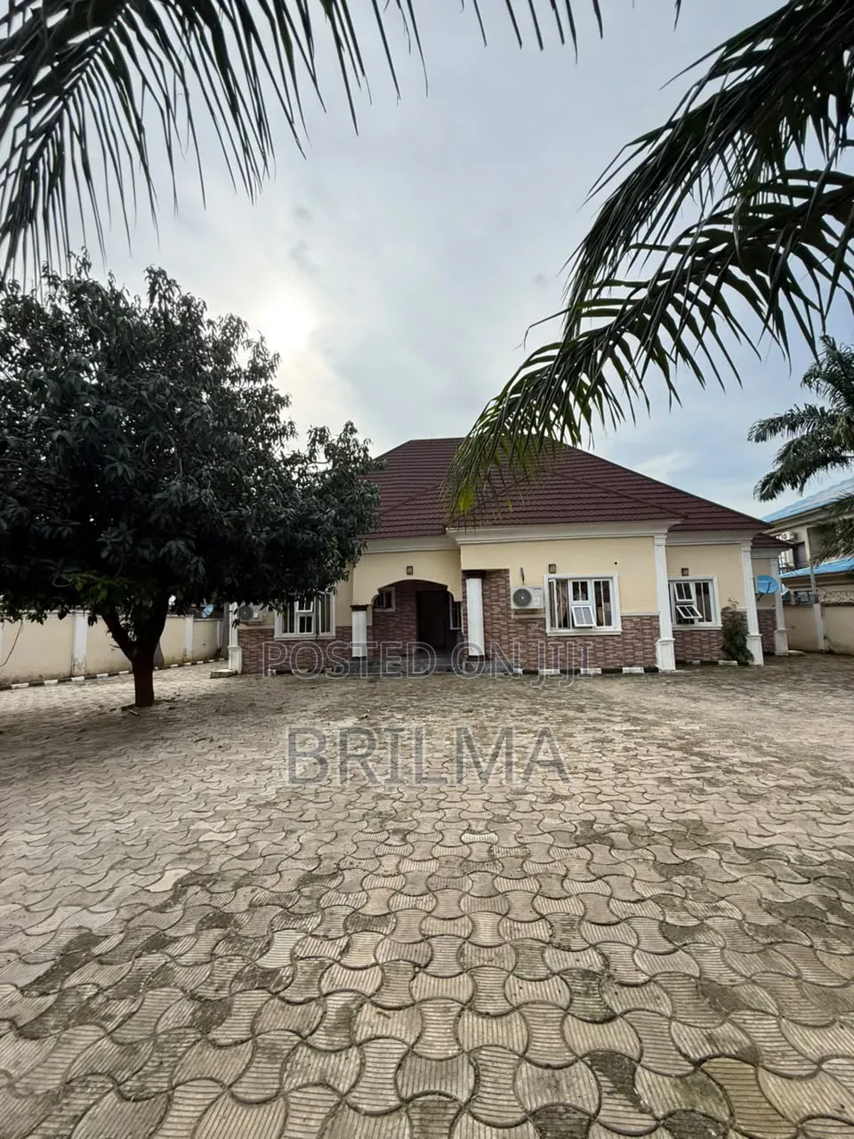 5bdrm Bungalow in Kuje for sale