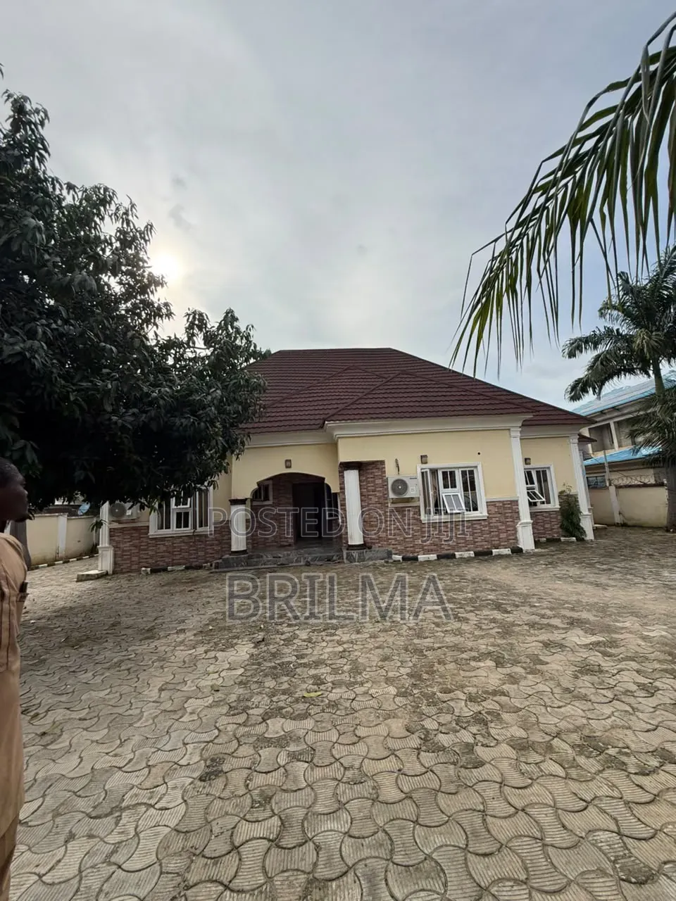 5bdrm Bungalow in Kuje for sale