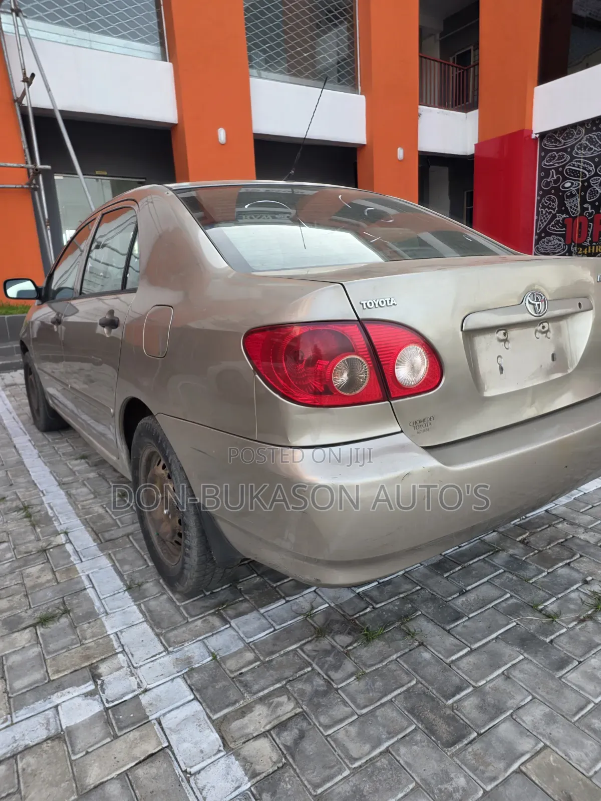 Toyota Corolla LE 2006 Gold