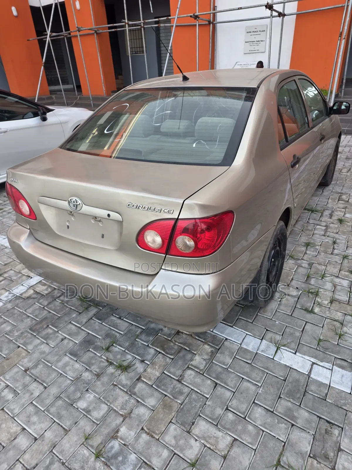 Toyota Corolla LE 2006 Gold