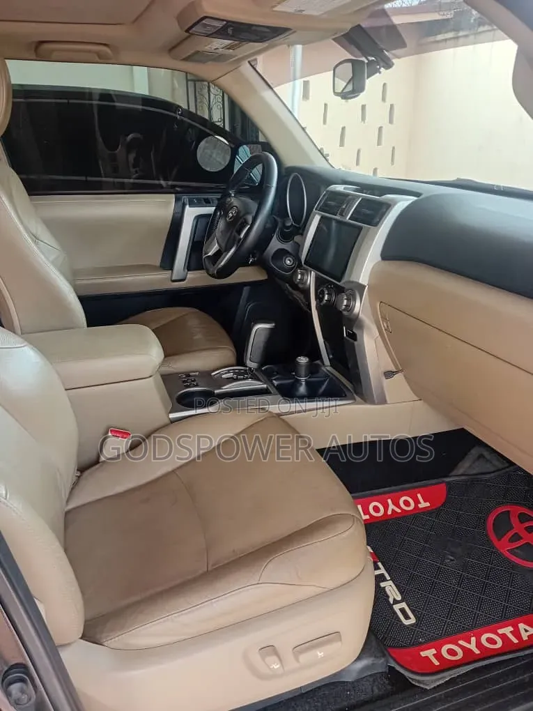 Toyota 4-Runner SR5 2WD 2011 Black