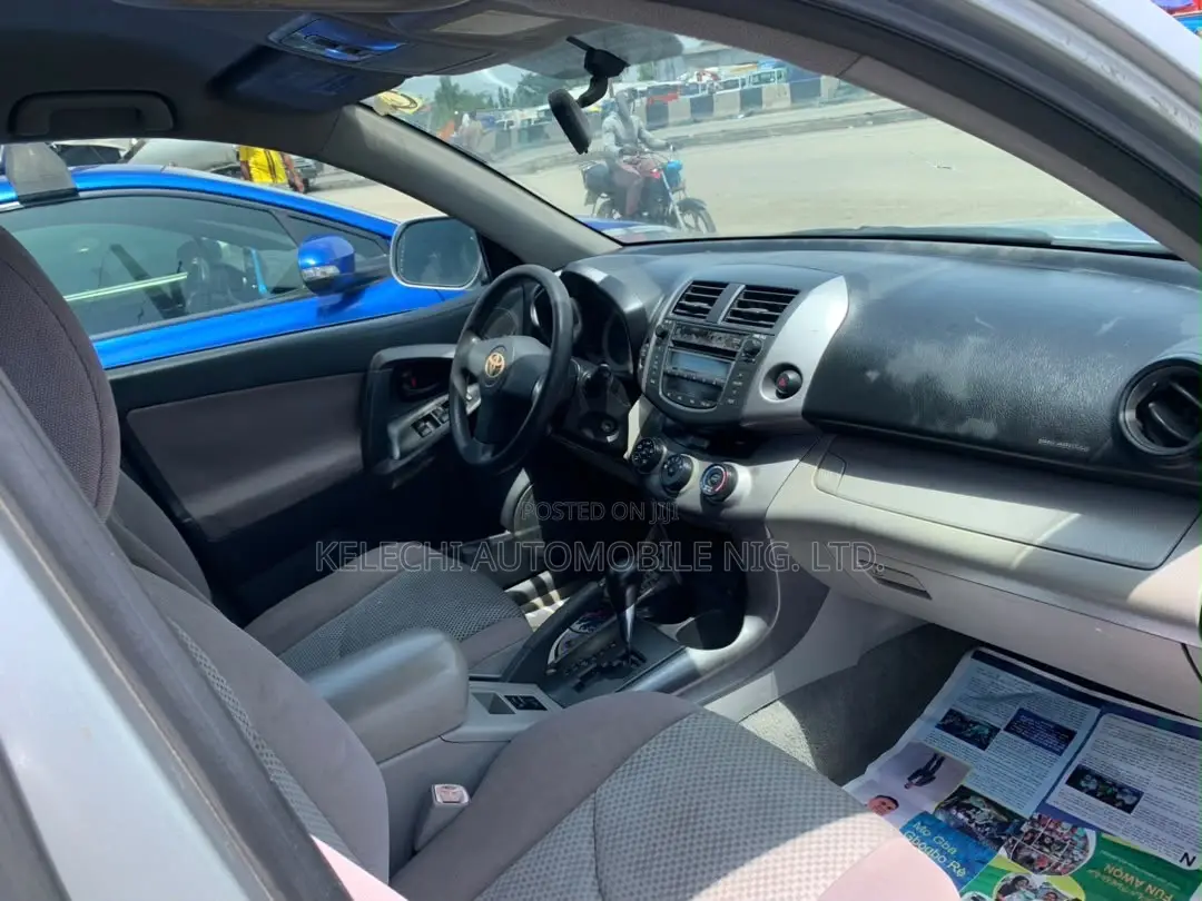 Toyota RAV4 4x4 2009 Silver