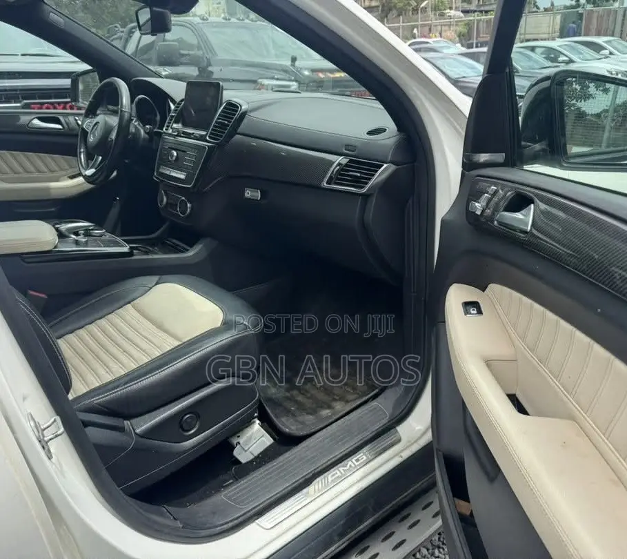 Mercedes-Benz GLE-Class 2016 White
