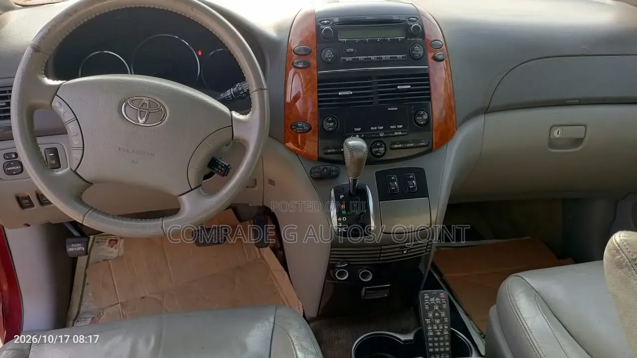 Toyota Sienna XLE Limited 2007 Red