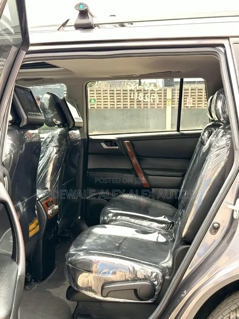 Toyota Highlander Limited 3.5l 4WD 2013 Gray