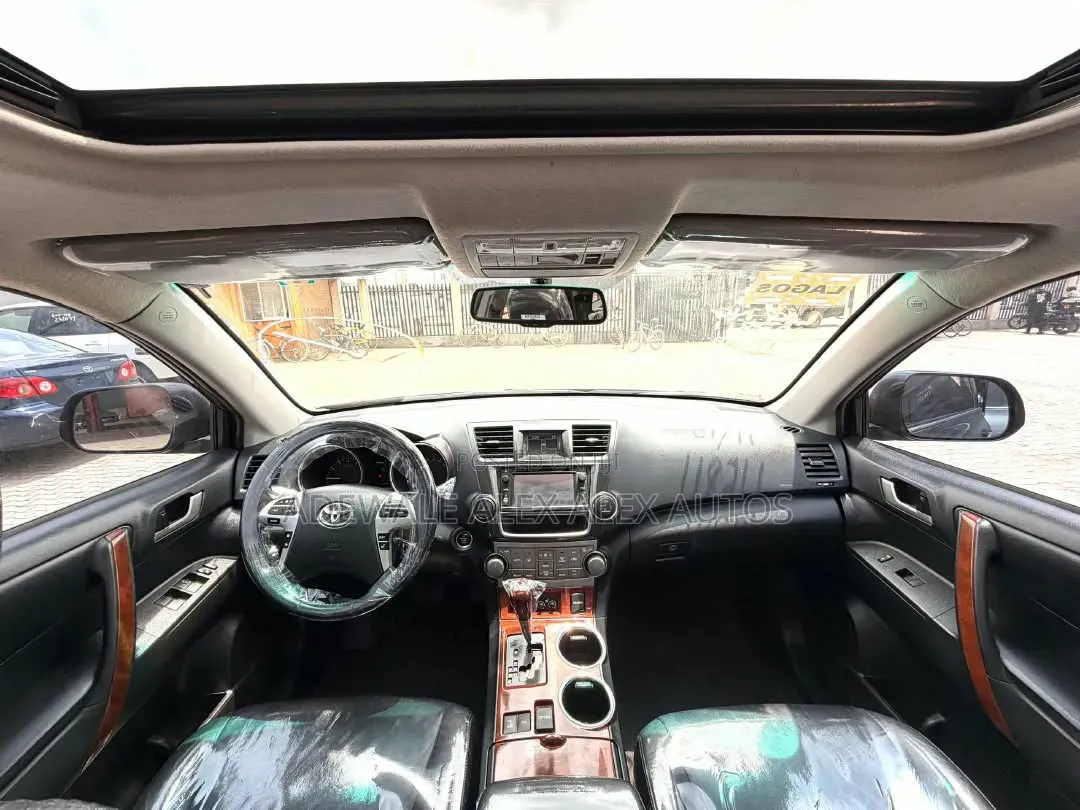 Toyota Highlander Limited 3.5l 4WD 2013 Gray