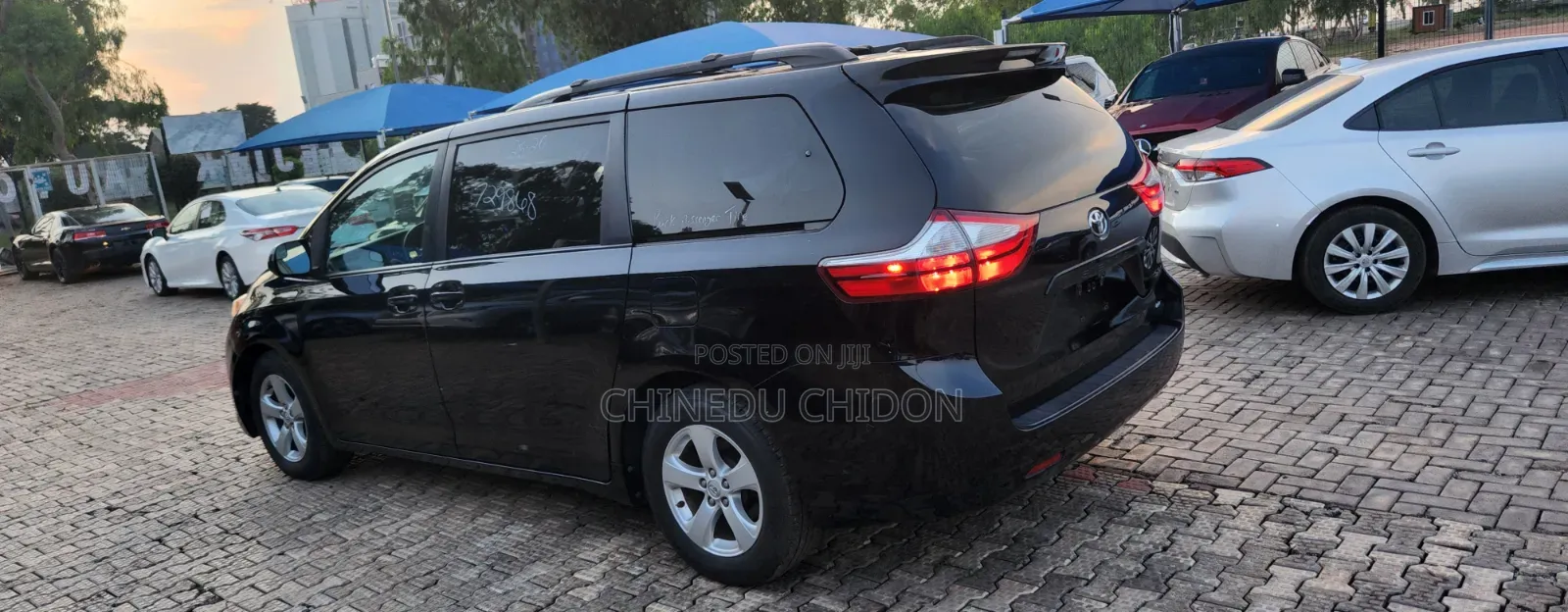 Toyota Sienna 2016 Black