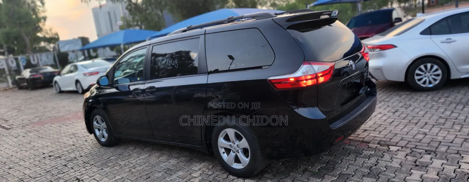 Toyota Sienna 2016 Black