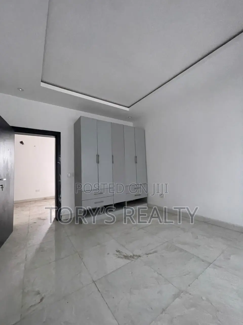 4bdrm Duplex in Lekki Phase 1 for rent