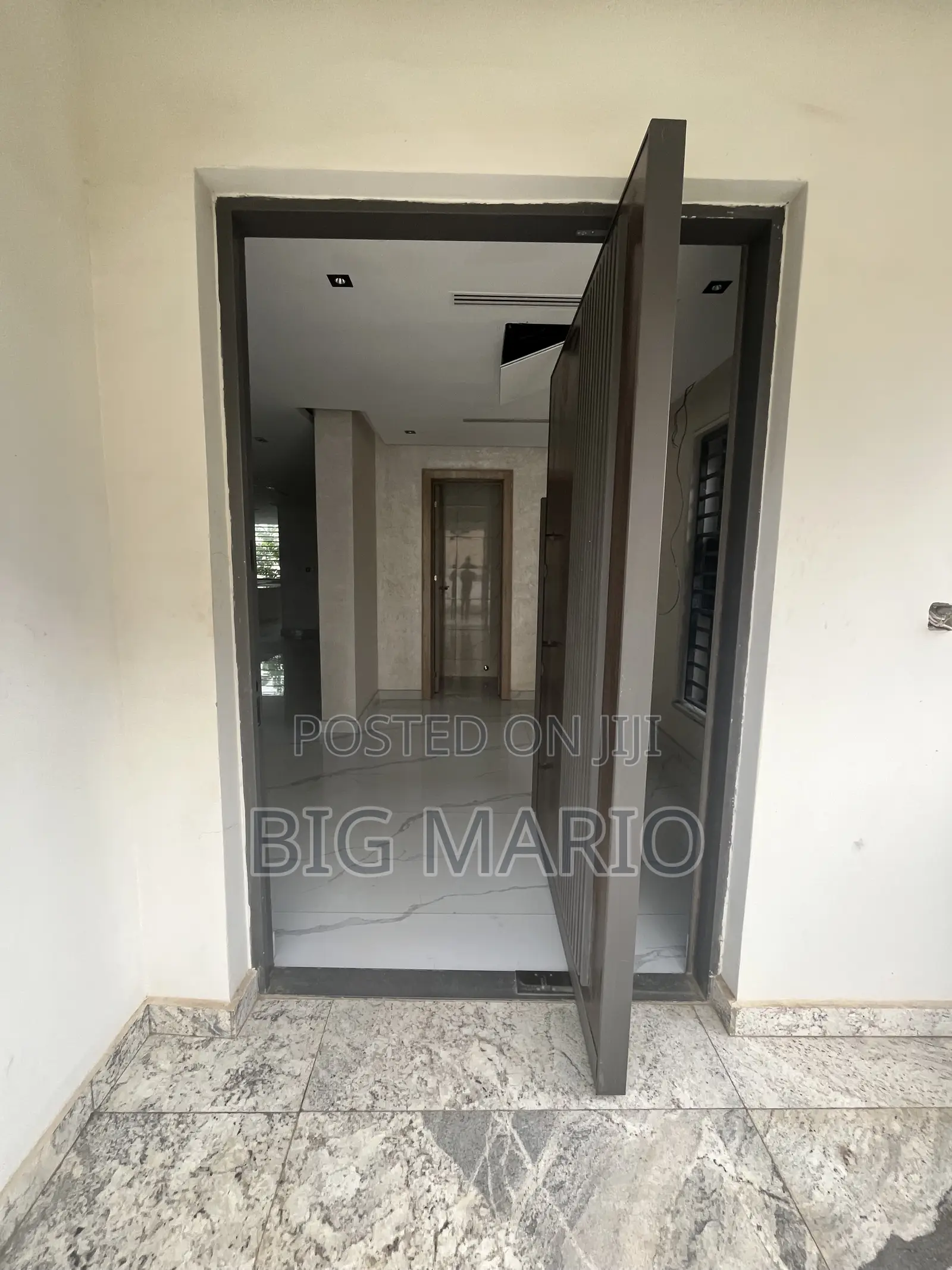 5bdrm Duplex in Asokoro for sale