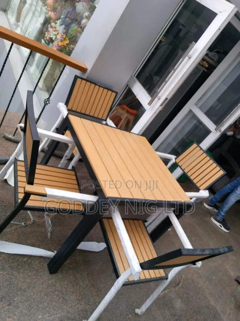 Quality Restaurant With Table and Chairs