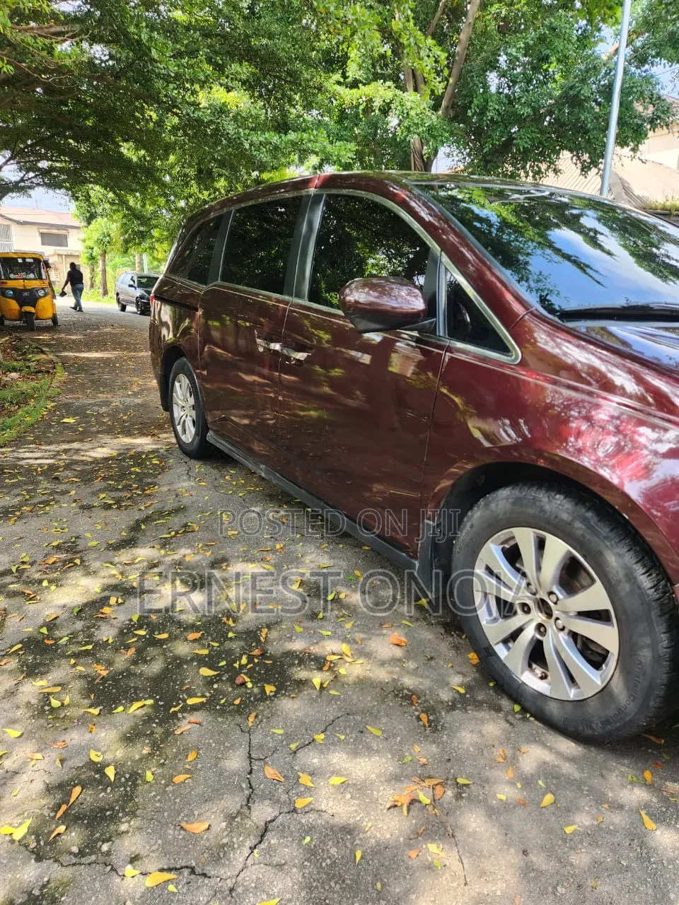 Honda Odyssey Touring 2013 Red