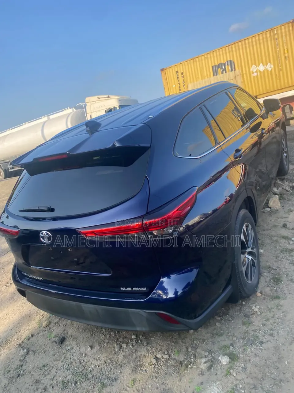 Toyota Highlander XLE 2021 Blue