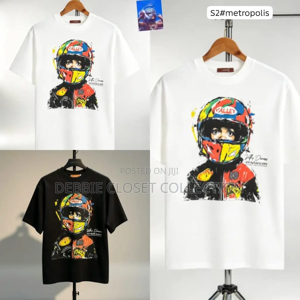 A Fashionable Round Neck Shirt for Men