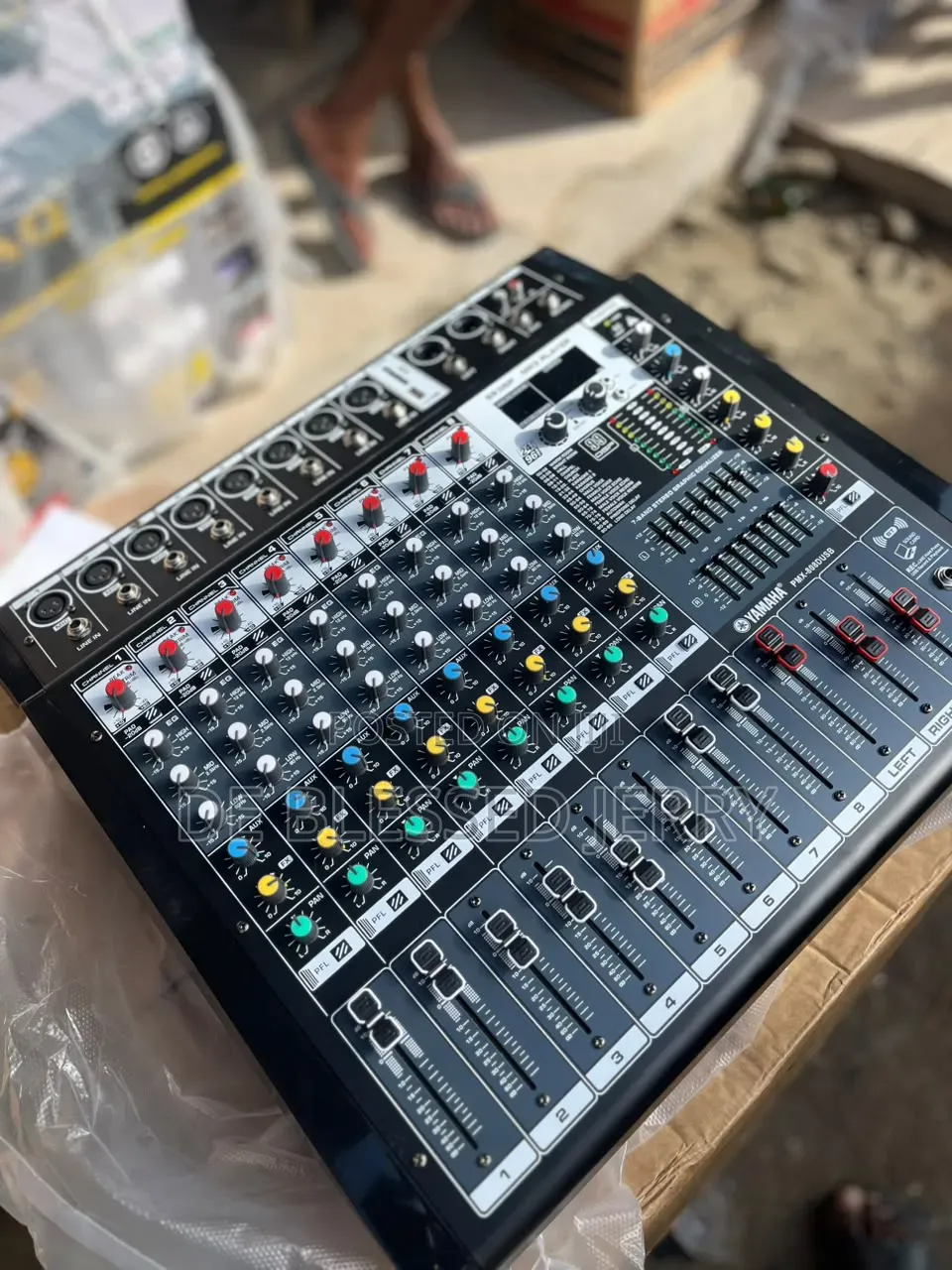 Yamaha 8channels Powered Audio Mixer
