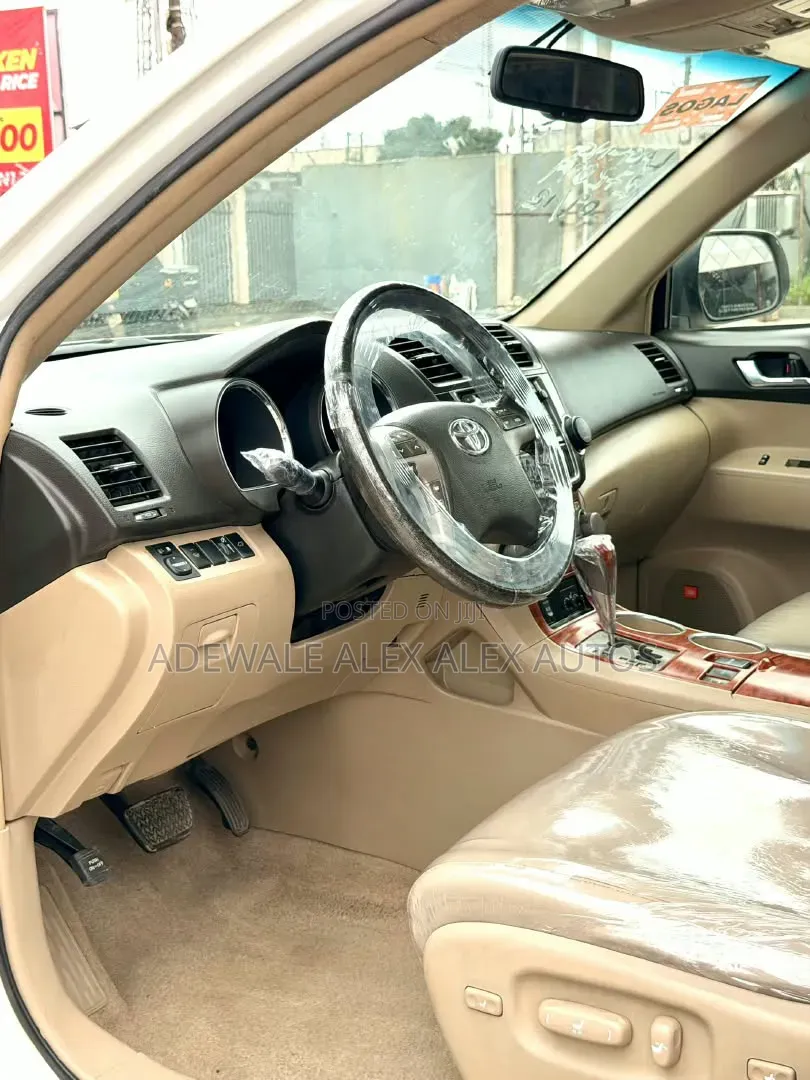 Toyota Highlander 2013 White