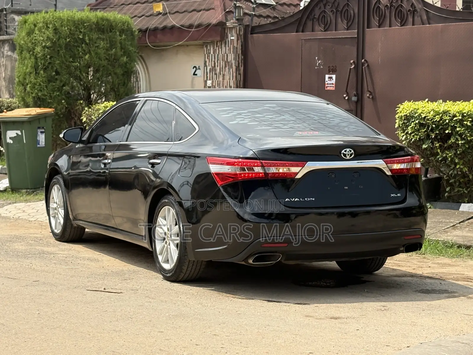 Toyota Avalon XLE Sedar FWD (3.5L 6cyl 6A) 2013 Black