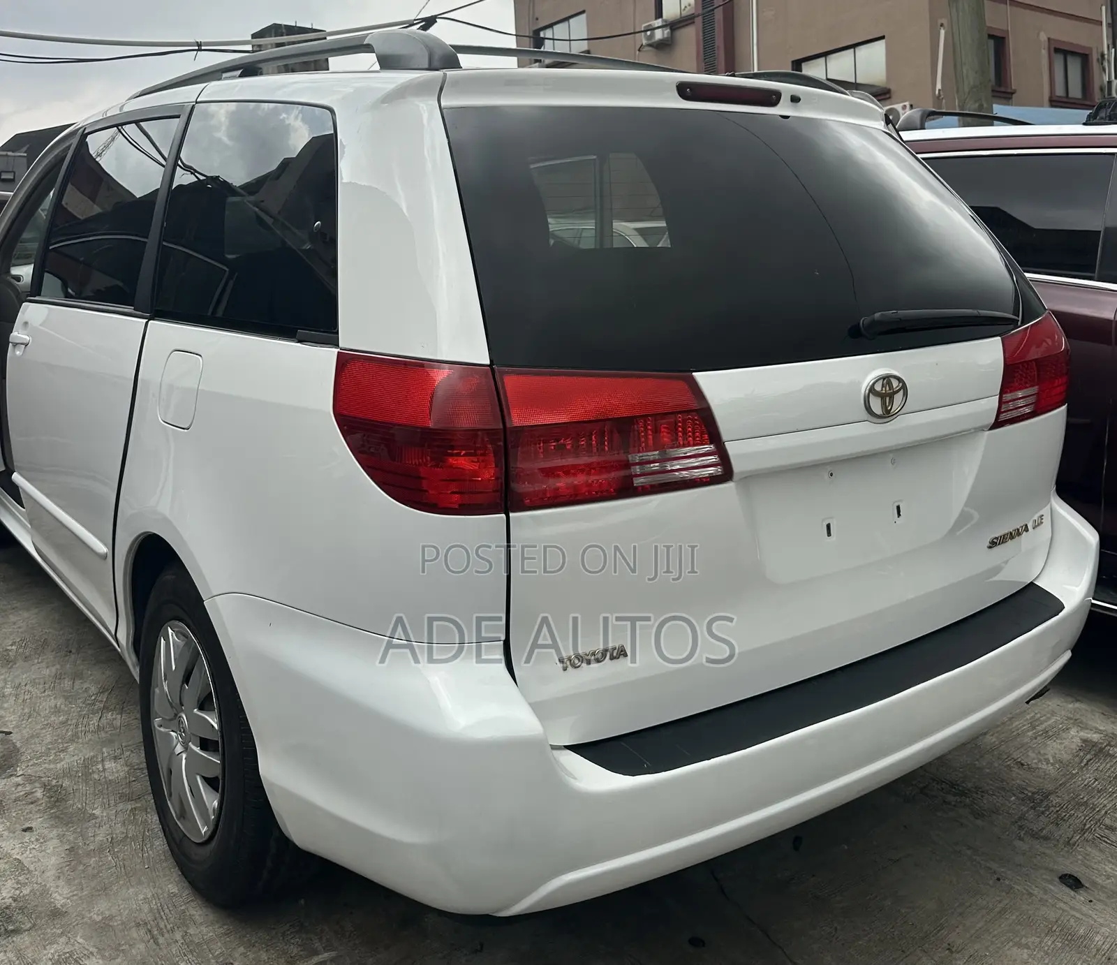 Toyota Sienna LE AWD (3.3L V6 5A) 2004 White