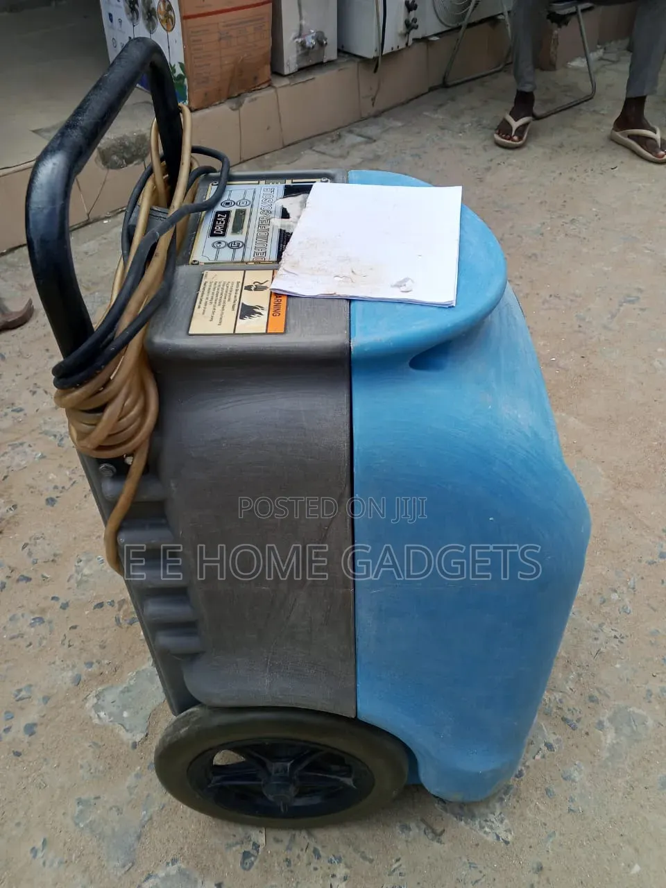 Dri-Eaz F203-a 1200 Compact Portable Refrigerant Dehumidifier 62l