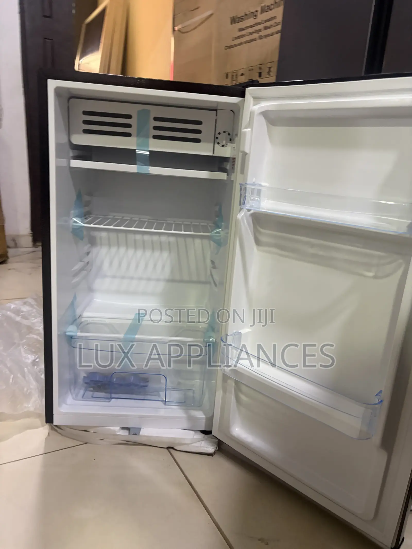 Royal 105L Mini Fridge