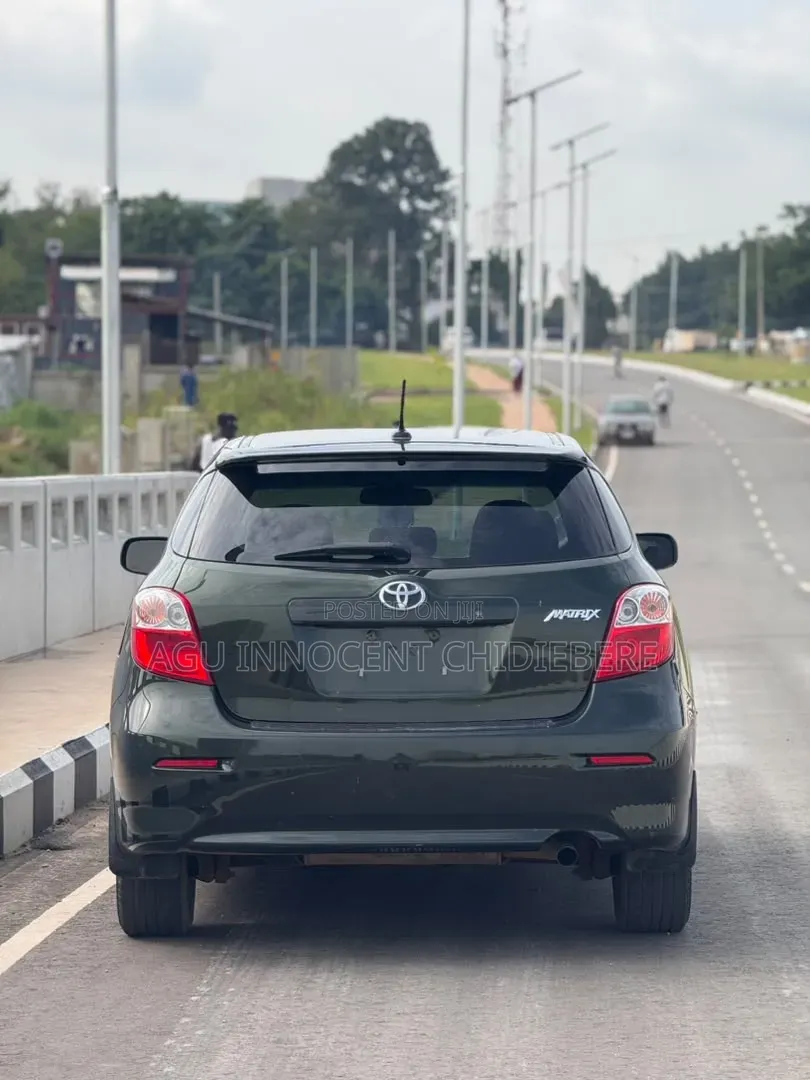 Toyota Matrix 2011 Green