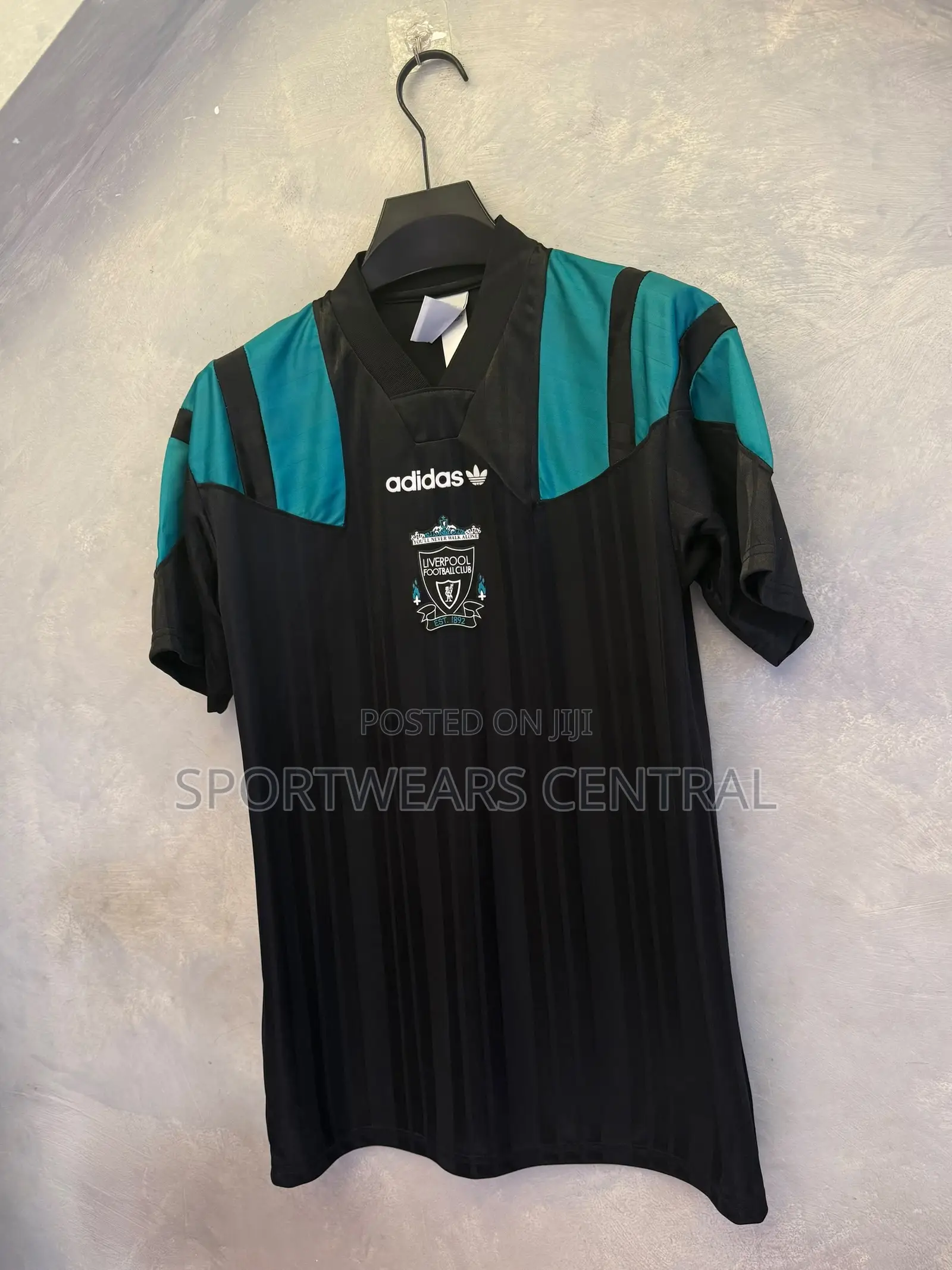 Liverpool Eqt Special Edition Kit – Stand Out in Black