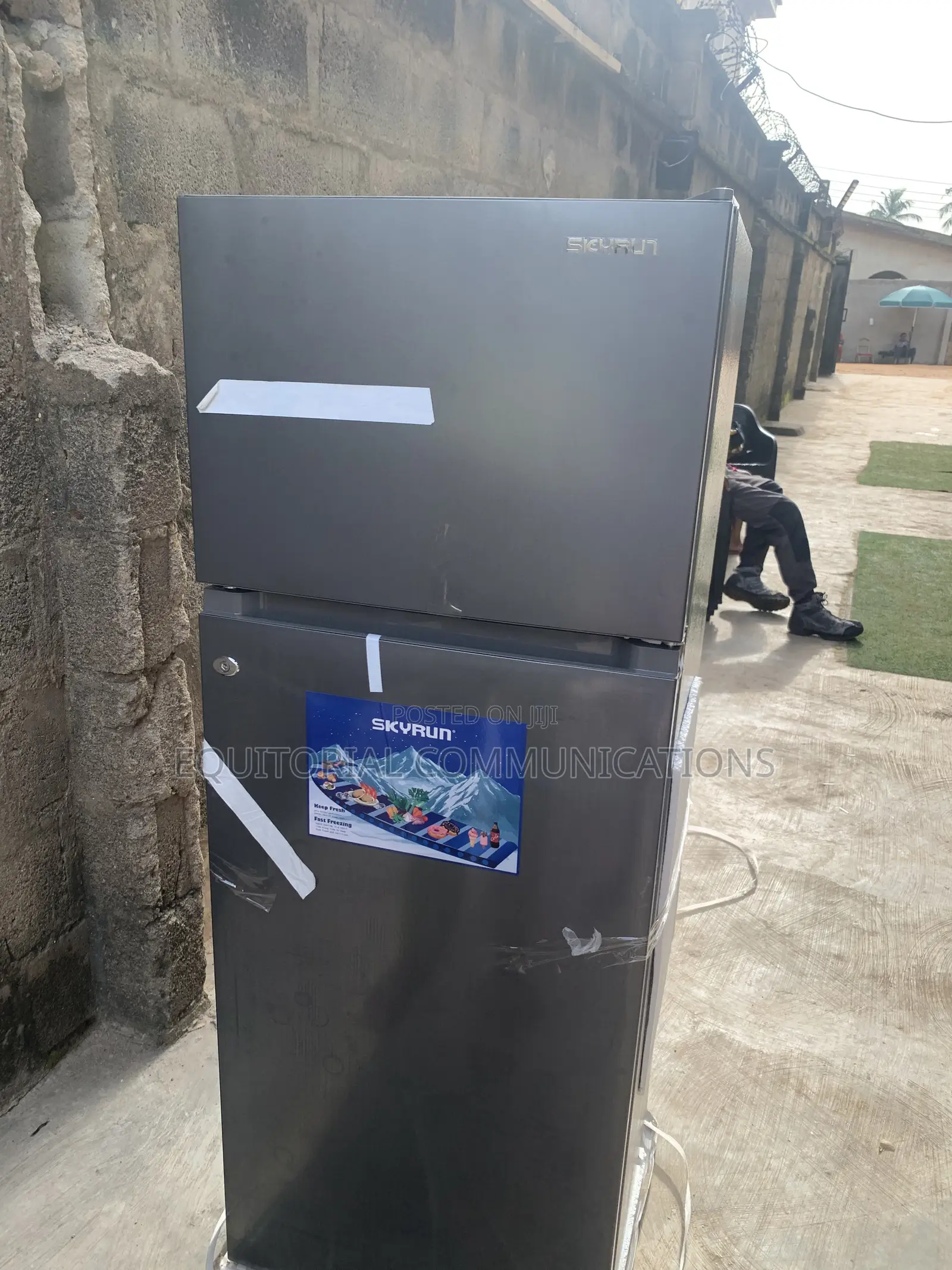 SKYRUN BCD-200K 200L Double Door Refrigerator With Spacious Freezer