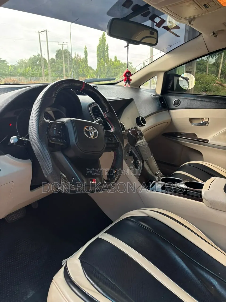 Toyota Venza XLE 2010 Red