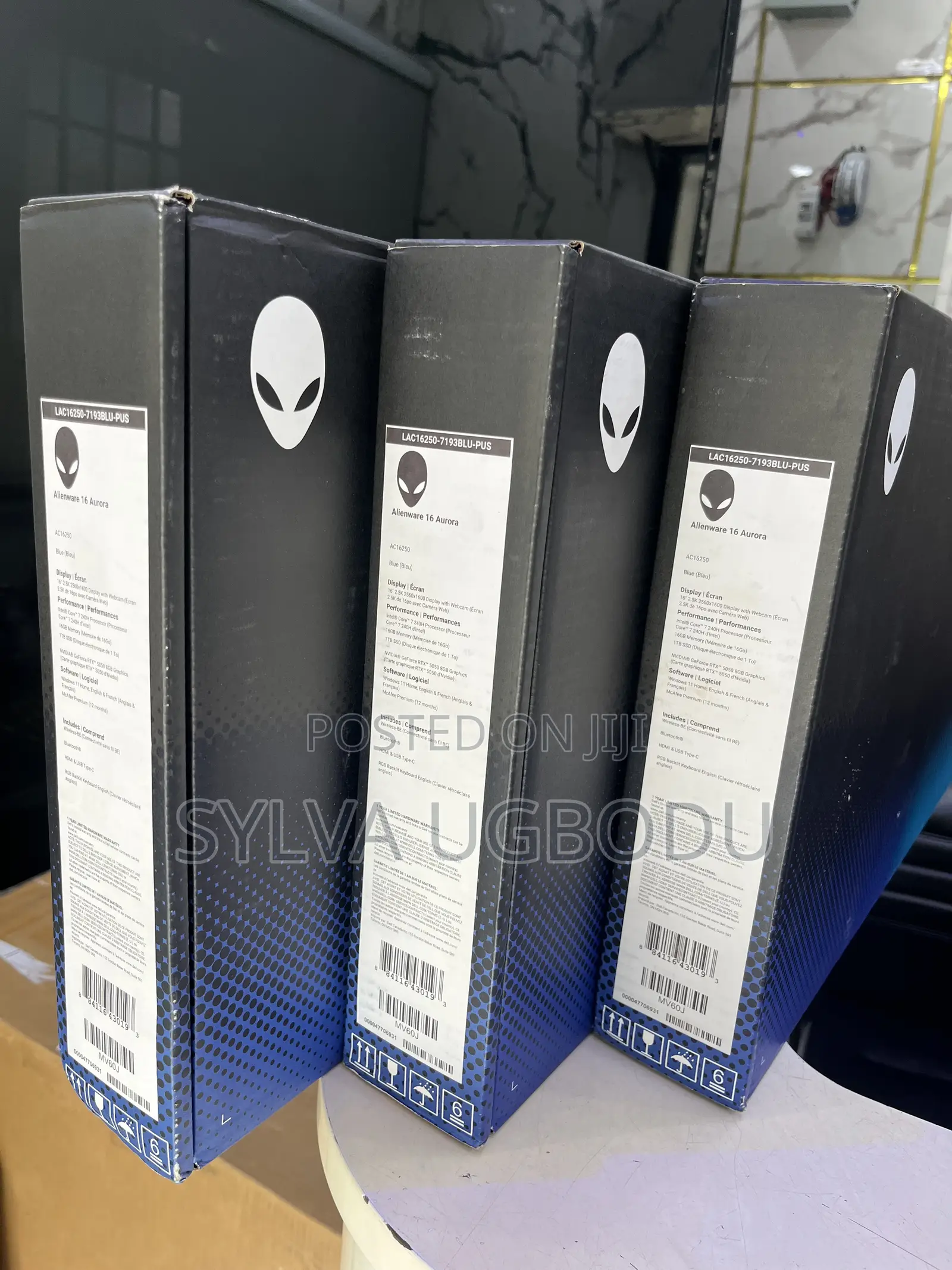 New Laptop Alienware 16 Aurora 16GB Intel Core 7 SSD 1T