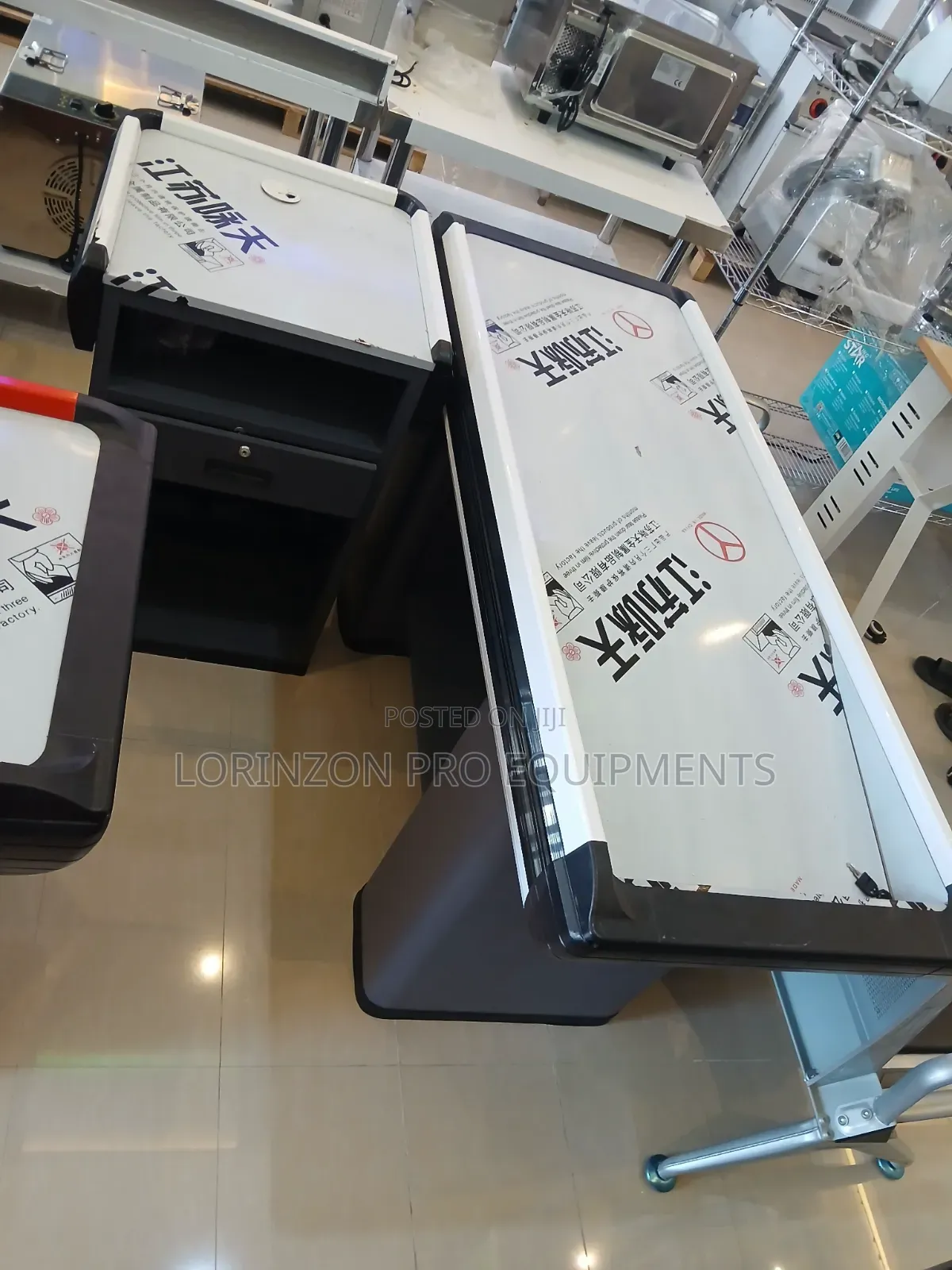 Cashier Table