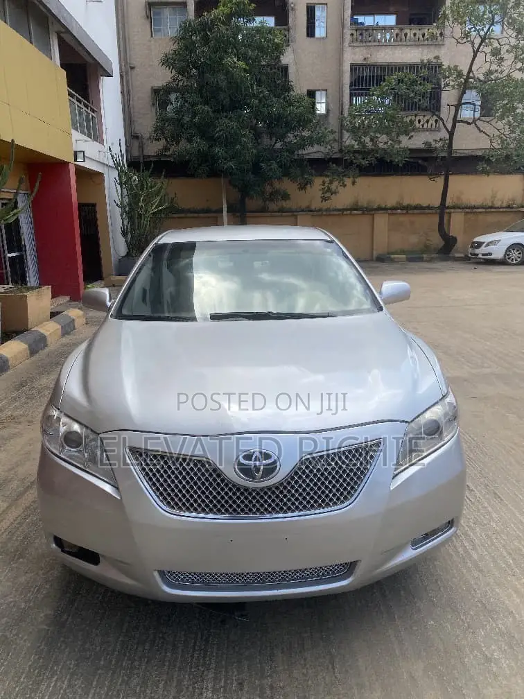 Toyota Camry LE 4dr Sedan (2.4L 4cyl 5A) 2008 Silver