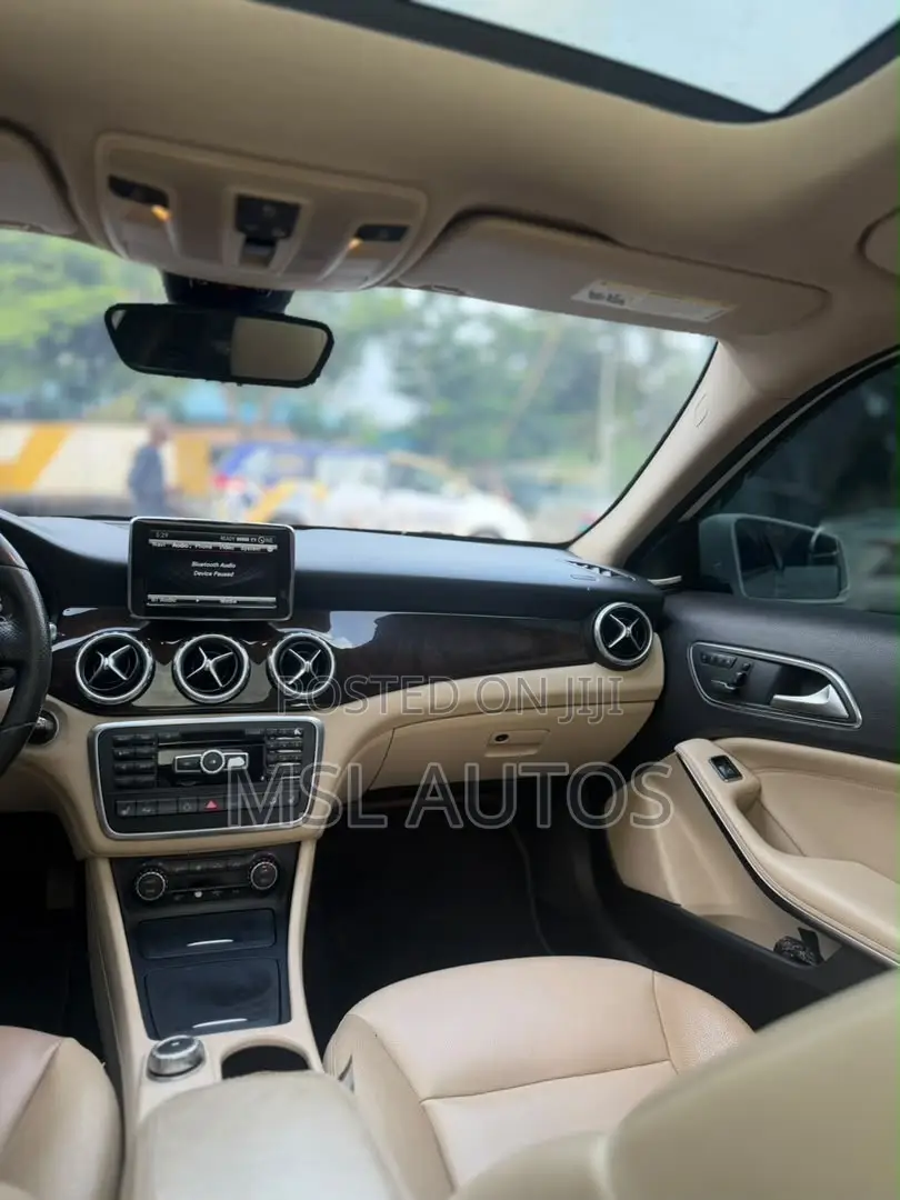 Mercedes-Benz GLA 250 2016 White