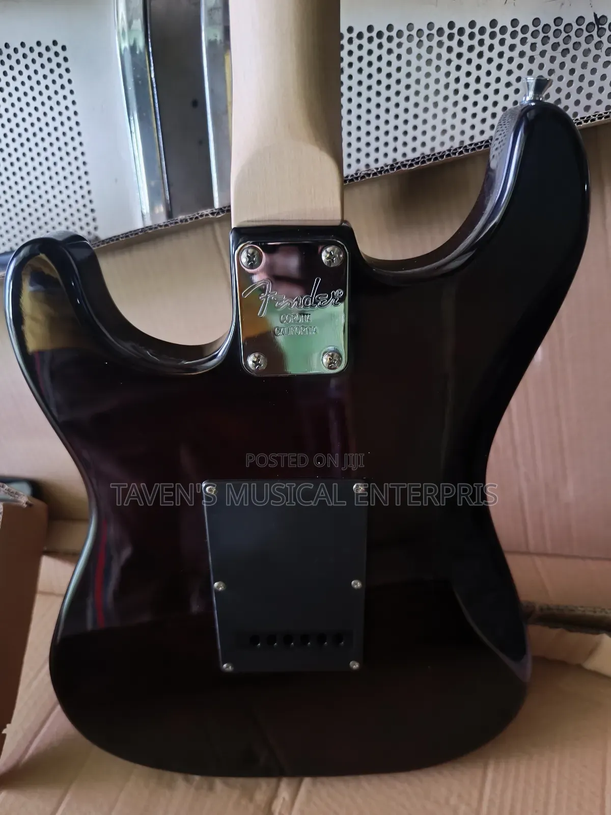 Fender 24 Frets Stratocaster Electric Guitar