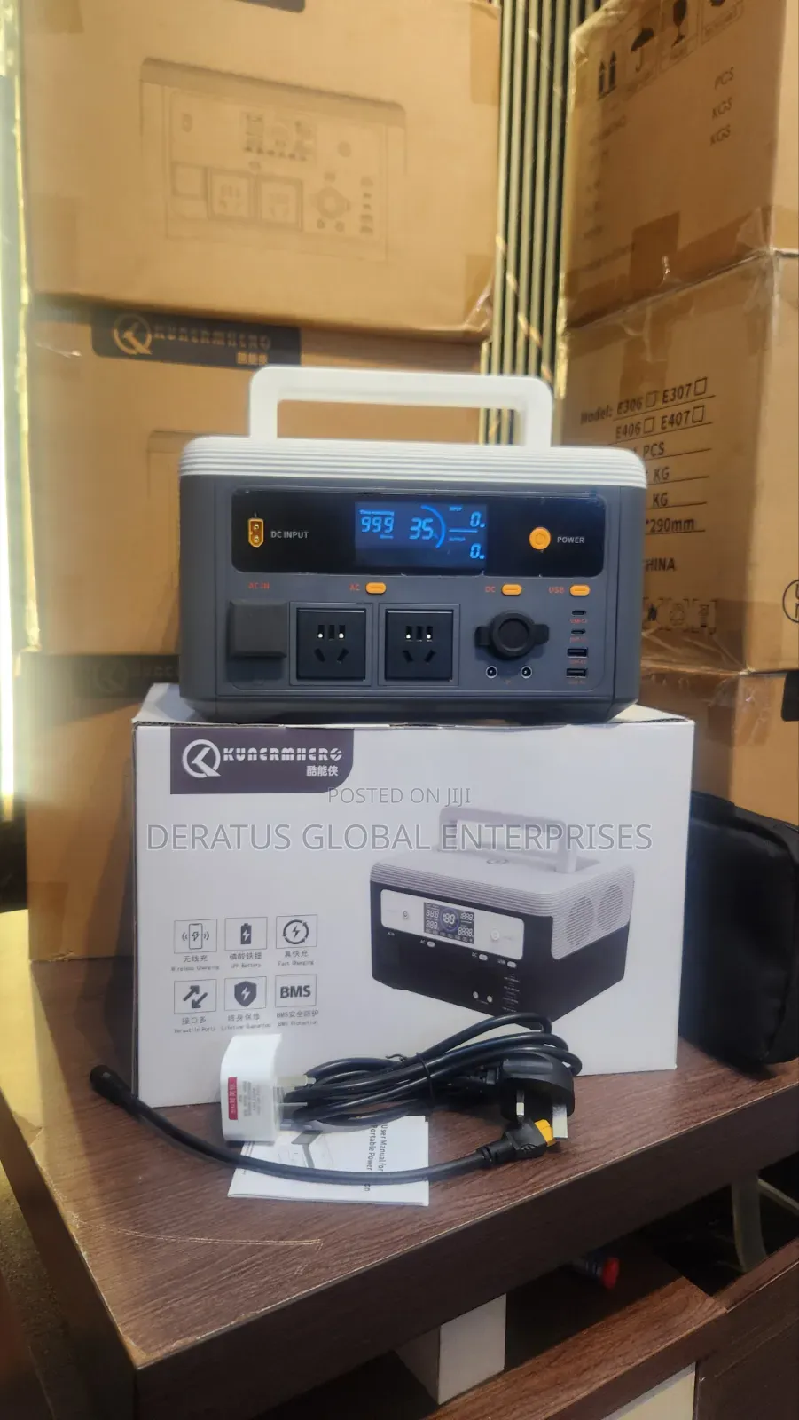 Affordable 700W Solar Generator With Installation Accessories