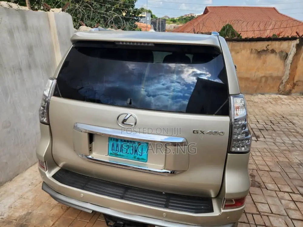 Lexus GX 460 2012 Gold